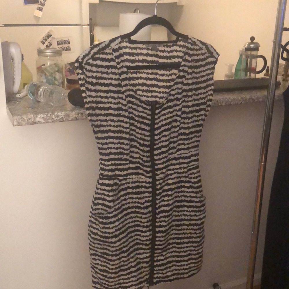 Black and white zippered dress with pockets